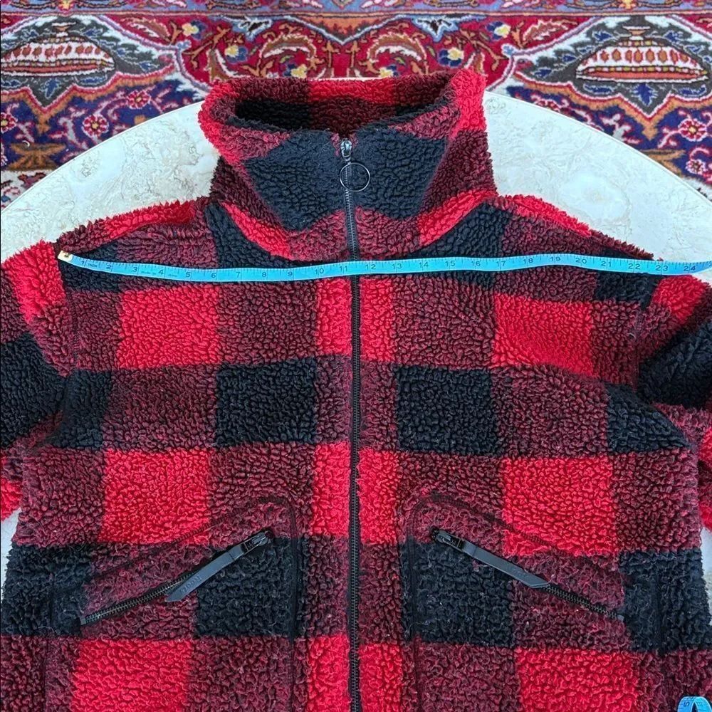 Roots Buffalo Plaid Sherpa Jacket – Red & Black – Size M - Picture 15 of 17